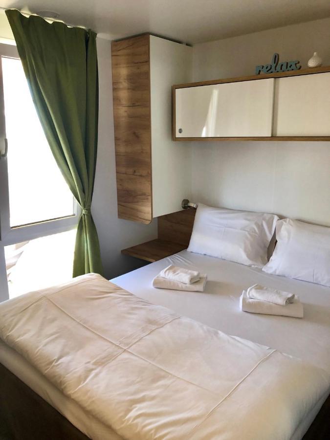 Premium Mobile Homes Istria - Camping Lanterna Porec - Luxury Mobilhome Eksteriør billede