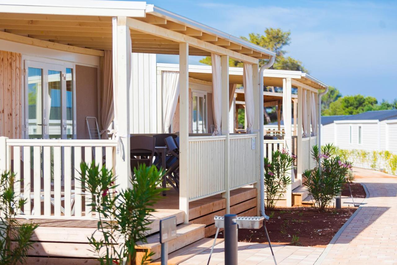 Premium Mobile Homes Istria - Camping Lanterna Porec - Luxury Mobilhome Eksteriør billede