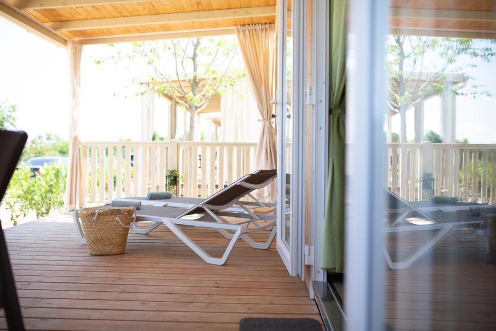 Premium Mobile Homes Istria - Camping Lanterna Porec - Luxury Mobilhome Eksteriør billede