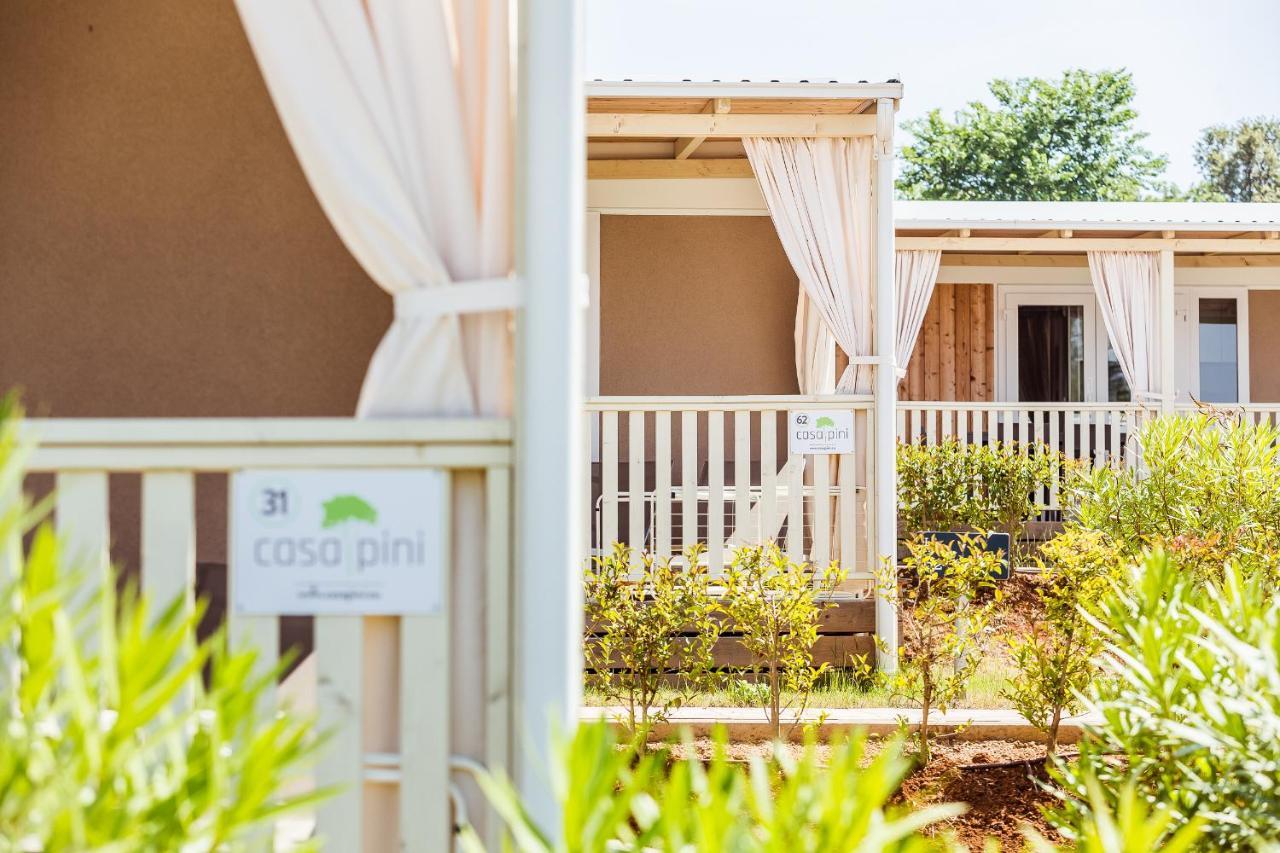 Premium Mobile Homes Istria - Camping Lanterna Porec - Luxury Mobilhome Eksteriør billede